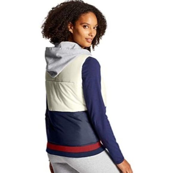 Champion Women’s Stadium Puffer Vest Size Medium - Picture 12 of 14